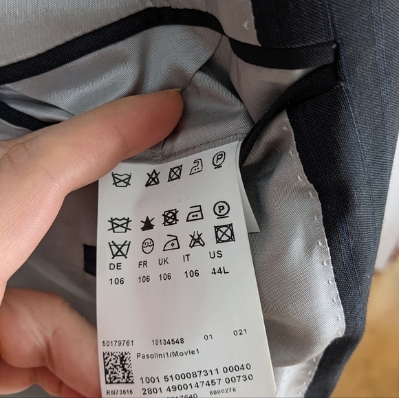 Hugo Boss dark blue striped 100% virgin wool blazer size 44L - Picture 9 of 11